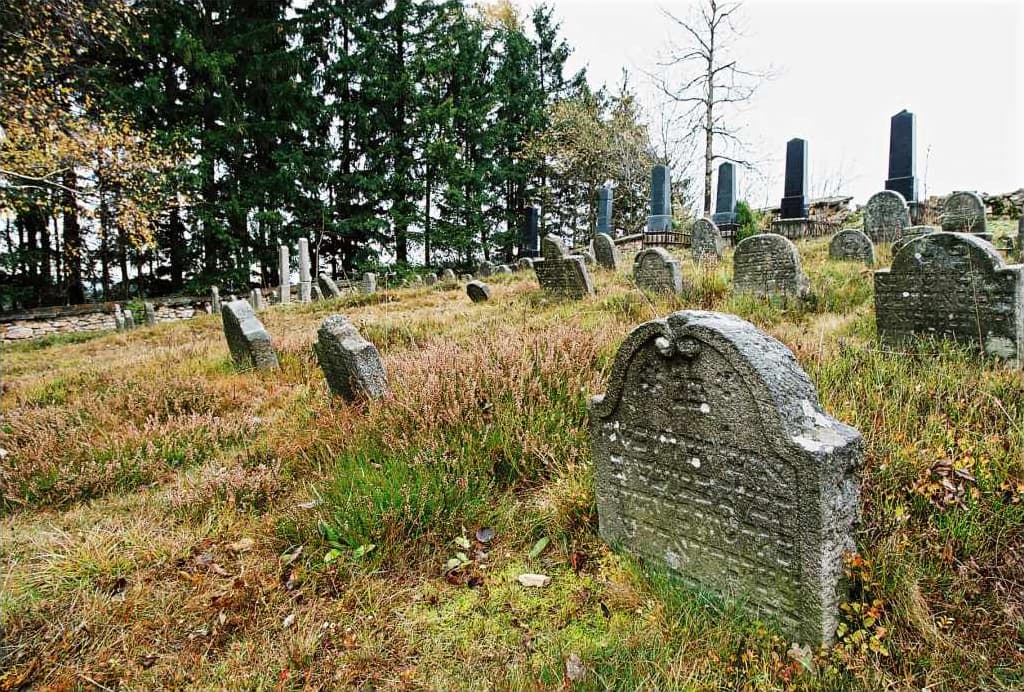 Žid. hřbitov